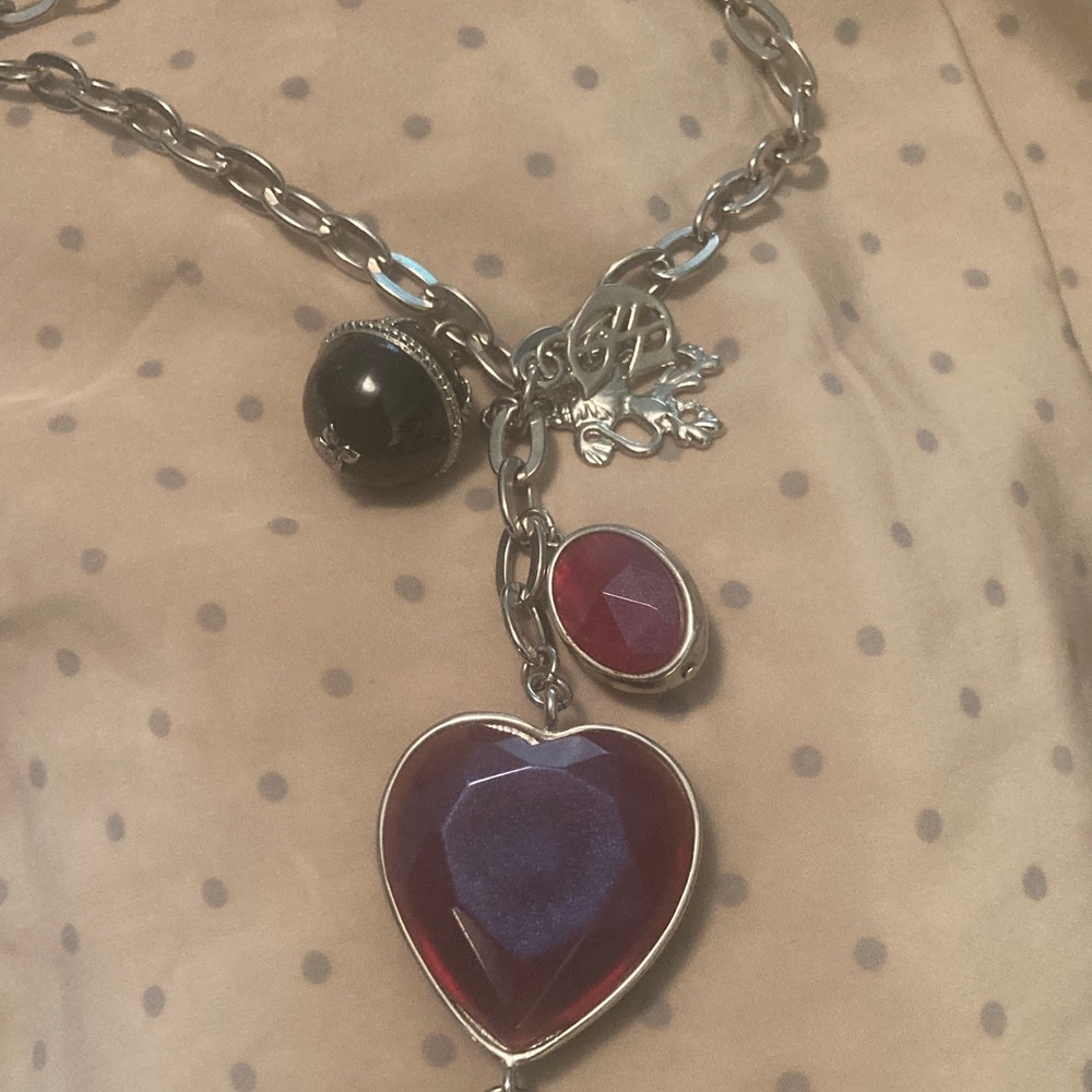 Bundle of GUESS Silver Vintage Black and Red Heart Charm Necklace and Bracelet! - Picture 6 of 9